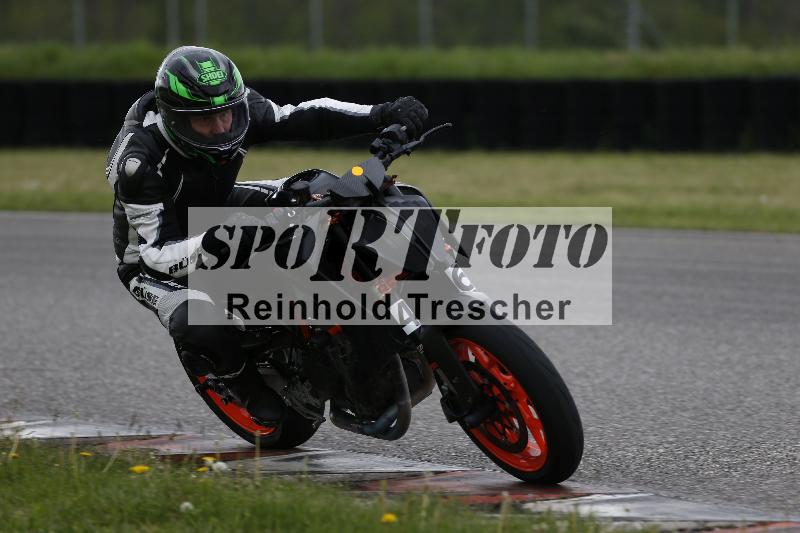 Archiv-2025/10 23.04.2025 Cornu Master School ADR/rot-rouge/46